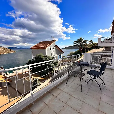 Οι Νυμφεσ Του Γαλαξιδιου Villa Galaxidi Exterior photo